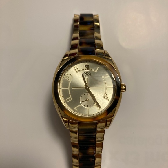 SALE!! Ladies watch! - Picture 1 of 7